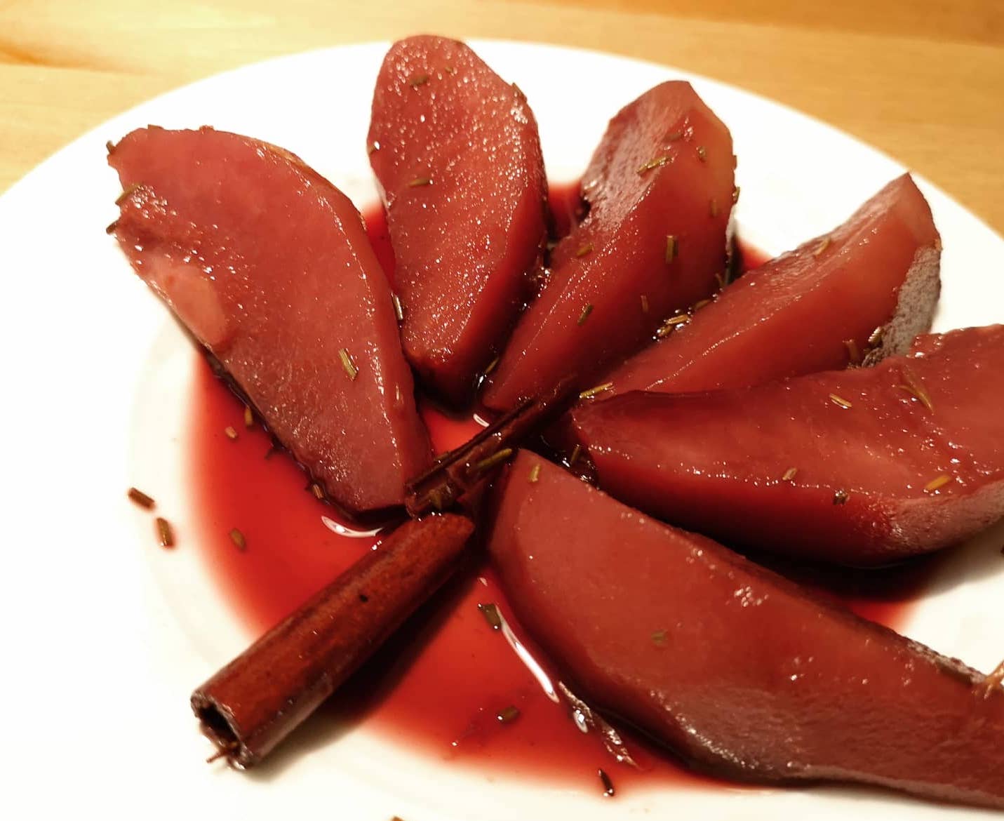 Red wine poached pear | 红酒炖梨